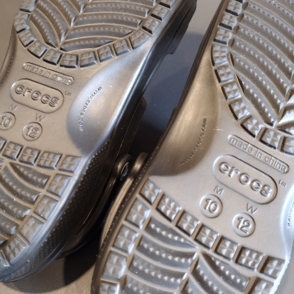 'COPY - Crocs Classic Sandals Men or Womens - Picture 10 of 15